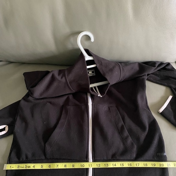 RBX | zippered sweater  with thumb holes. Large - Picture 11 of 11